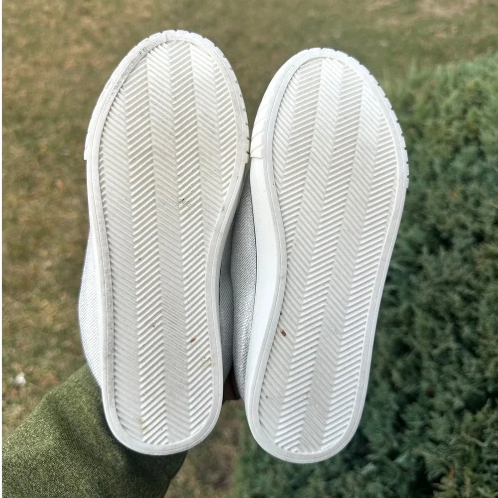 Kenneth Cole Reaction preowned fairly